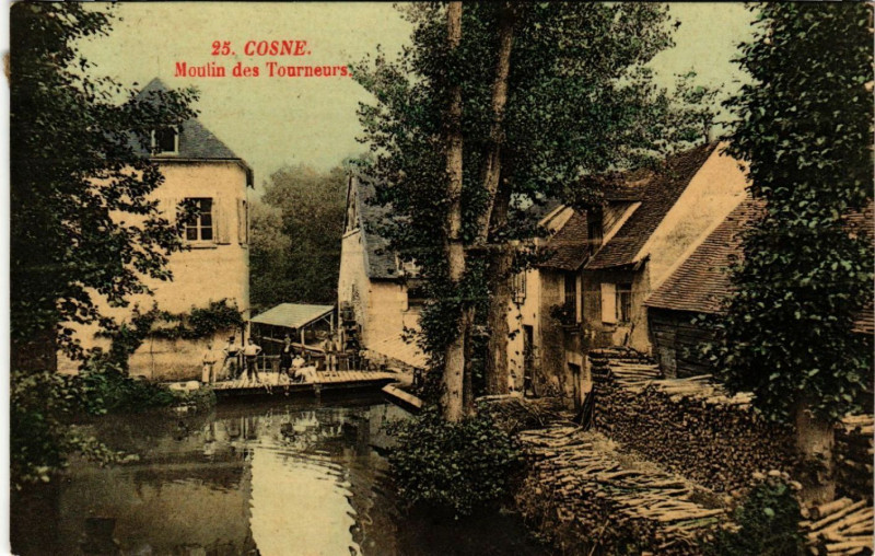 Carte postale ancienne Cosne - Moulin des Tourneurs