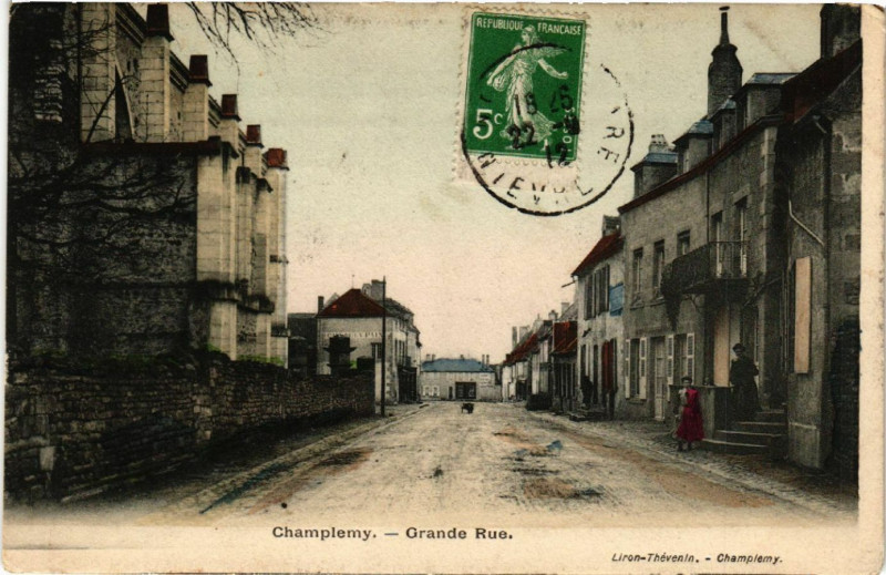 Carte postale ancienne Champlemy - Grande Rue à Champlemy