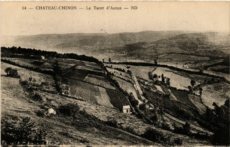 Carte postale ancienne Chateau-Chinon - Le Tacot d'Autun