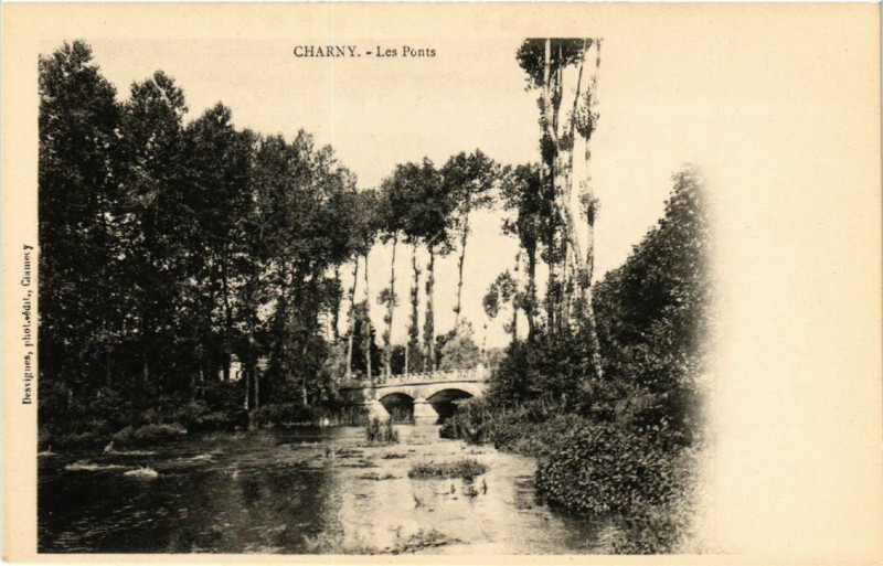 Carte postale ancienne Charny - Les Ponts
