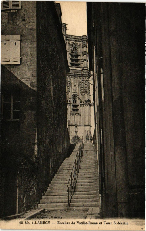 Carte postale ancienne Clamecy - Escalier de Vieille - Rome et Tour Saint-Martin à Clamecy