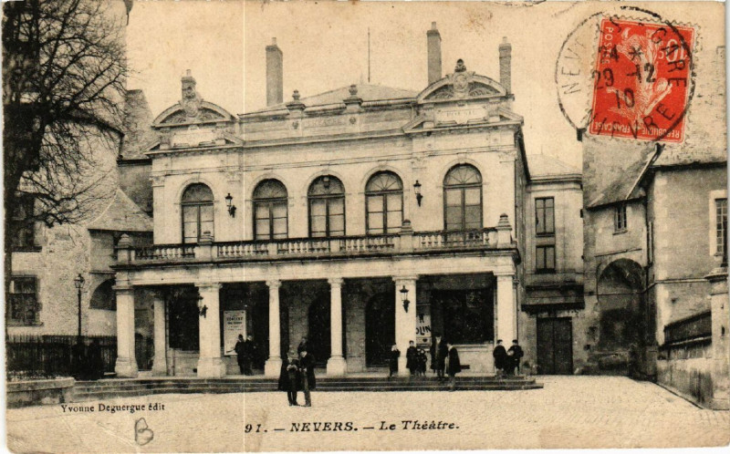 Carte postale ancienne Nevers - Le Theatre à Nevers