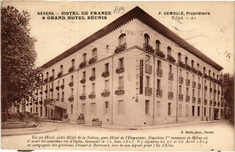 Carte postale ancienne Nevers - Hotel de France & Grand Hotel Reunis à Nevers