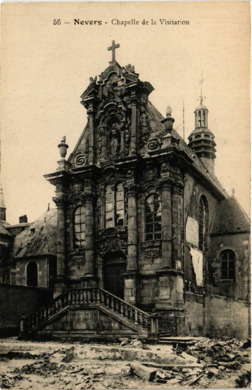 Carte postale ancienne Nevers - Chapelle de la Visitation à Nevers