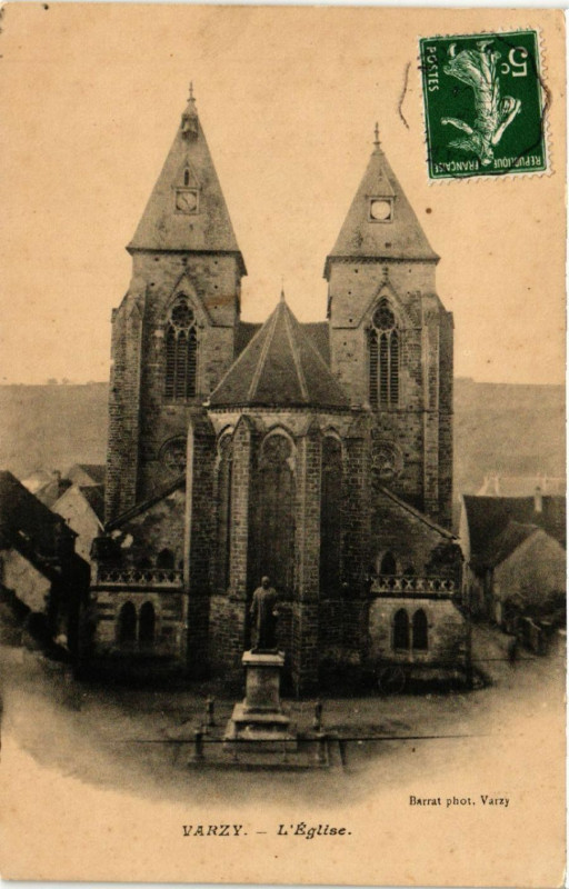 Carte postale ancienne Varzy - L'Eglise à Varzy