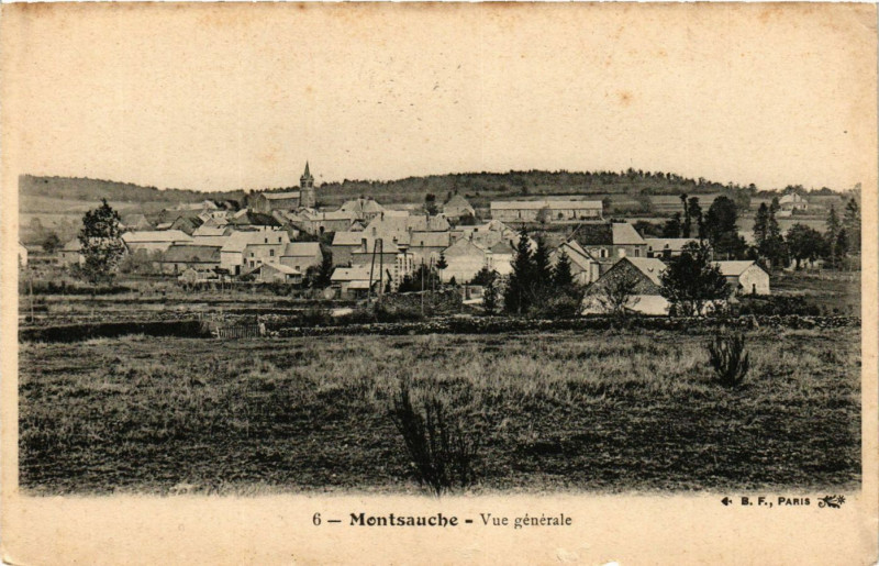 Carte postale ancienne Montsauche-Vue générale