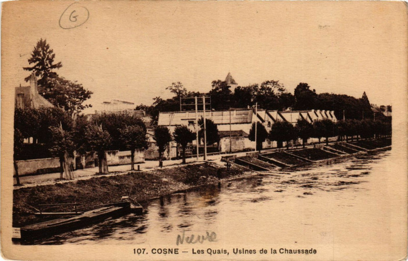 Carte postale ancienne Cosne-Les Quais Usines de la Chaussade