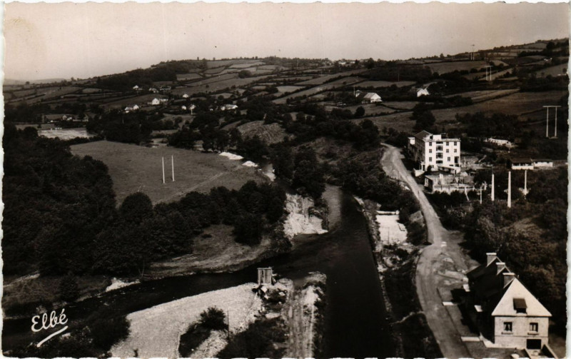 Carte postale ancienne Barrage de Pannesiere Vue en aval du Barrage