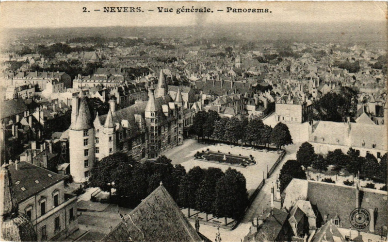 Carte postale ancienne Nevers - Vue générale - Panorama à Nevers