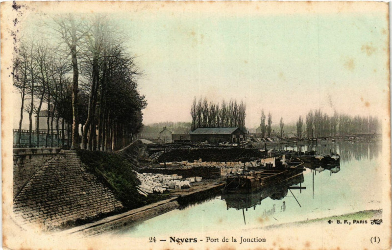 Carte postale ancienne Nevers - Port de la Jonction à Nevers