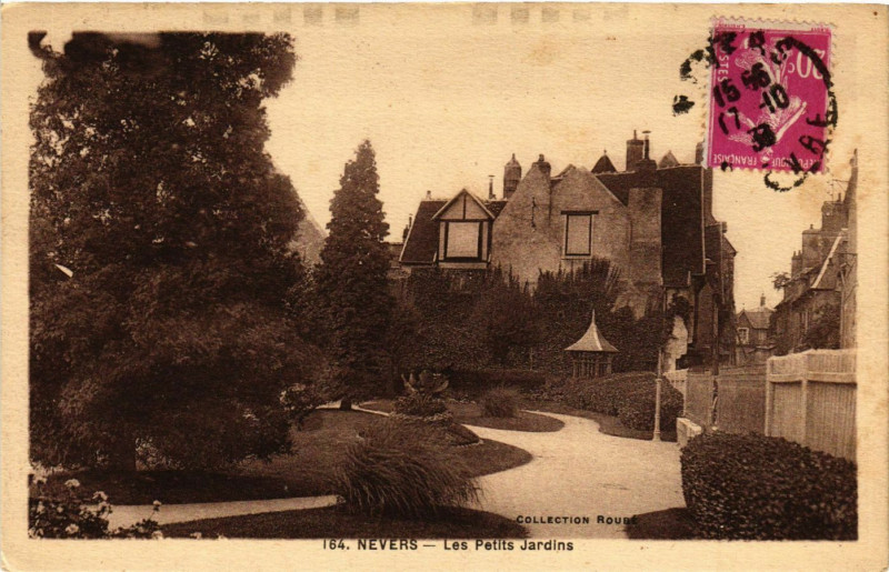 Carte postale ancienne Nevers - Les Petits Jardins à Nevers