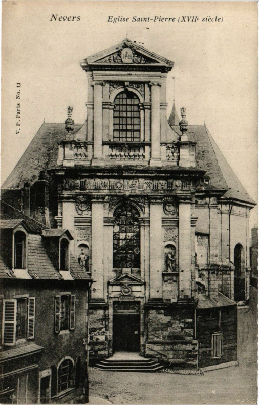 Carte postale ancienne Nevers - Eglise Saint-Pierre (Xvii siecle) à Nevers