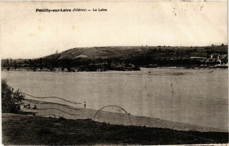 Carte postale ancienne Pouilly-sur-Loire - La Loire à Pouilly-sur-Loire