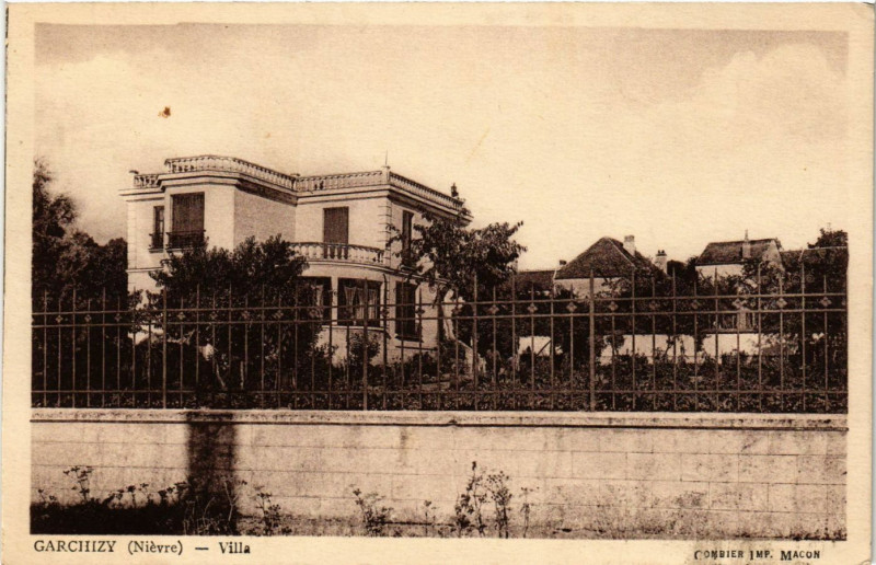 Carte postale ancienne Garchizy - Villa à Garchizy
