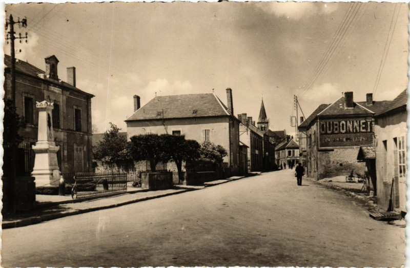 Carte postale ancienne Ouroux - Grande-Rue