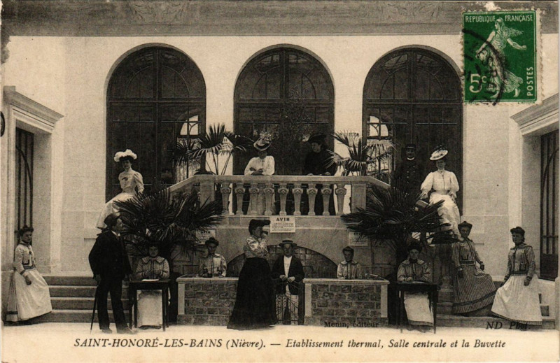 Carte postale ancienne Saint-Honore-les-Bains - Etabl. thermal Salle à Saint-Honoré-les-Bains