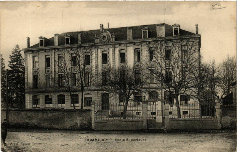 Carte postale ancienne Commercy - Ecole Superieure à Commercy