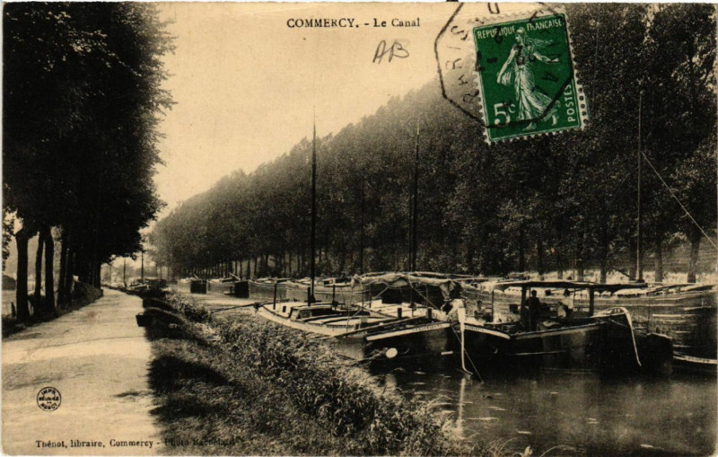 Carte postale ancienne Commercy - Le Canal à Commercy