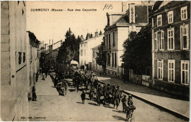 Carte postale ancienne Commercy - Rue des Capucins à Commercy
