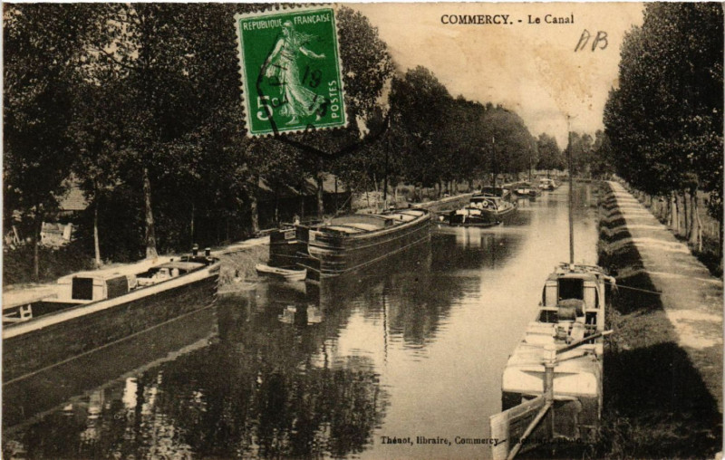Carte postale ancienne Commercy - Le Canal à Commercy