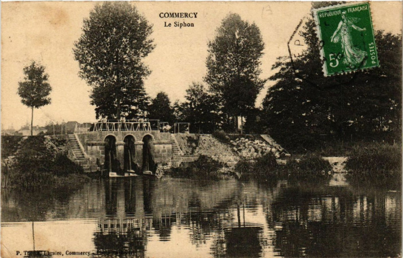 Carte postale ancienne Commercy - Le Siphon à Commercy