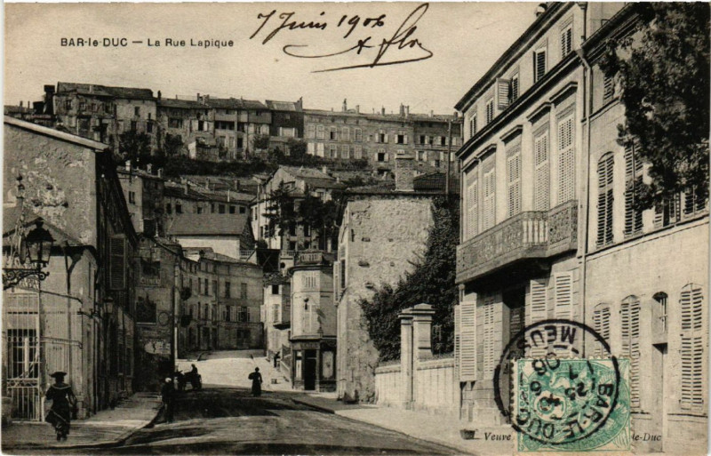 Carte postale ancienne Bar Le Duc, La rue Lapique à Bar-le-Duc