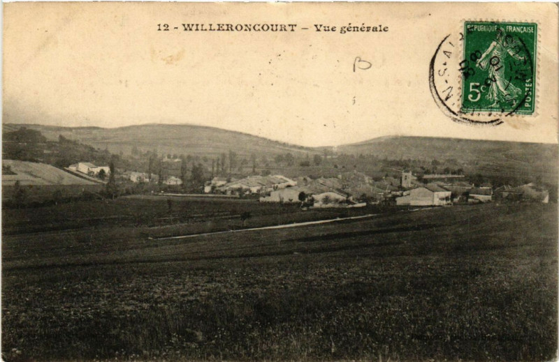 Carte postale ancienne Willeroncourt - Vue générale à Willeroncourt