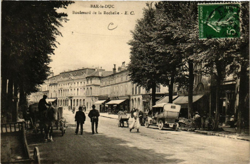 Carte postale ancienne Bar-le-Duc - Boulevard de la Rochelle à Bar-le-Duc
