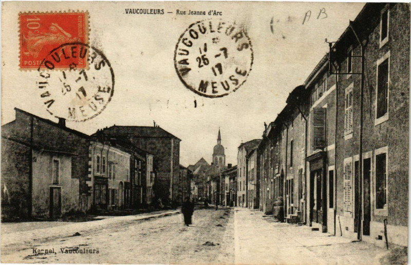 Carte postale ancienne Vaucouleurs - Rue Jeanne d'Arc à Vaucouleurs