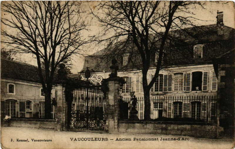 Carte postale ancienne Vaucouleurs - Ancien Pensionnat Jeanne-d'Arc à Vaucouleurs