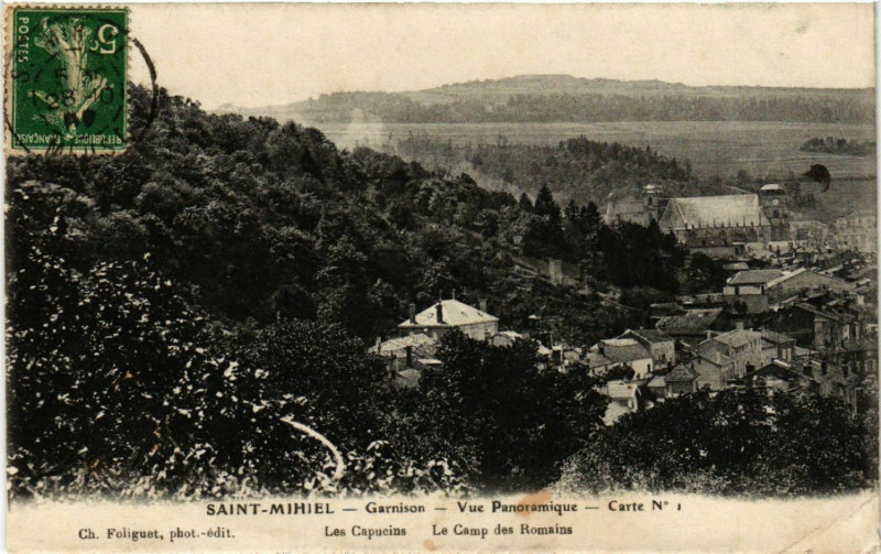 Carte postale ancienne Saint-Mihiel - Garnison - Vue Panoramique à Saint-Mihiel