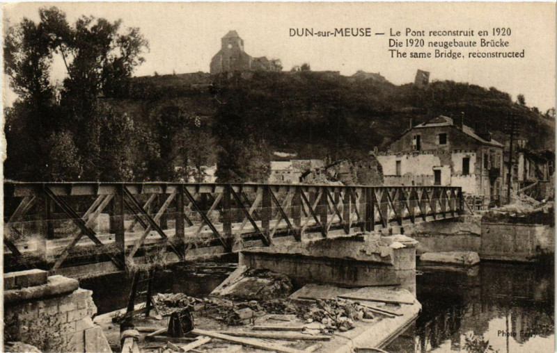 Carte postale ancienne Dun-sur-Meuse - Le Pont reconstruit en 1920 à Dun-sur-Meuse