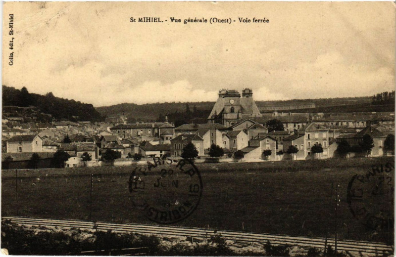 Carte postale ancienne Saint-Mihiel - Vue générale - Ouest - Voie Ferrée à Saint-Mihiel