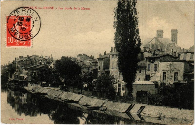 Carte postale ancienne Verdun-sur-Meuse - Les Bords de la Meuse à Verdun