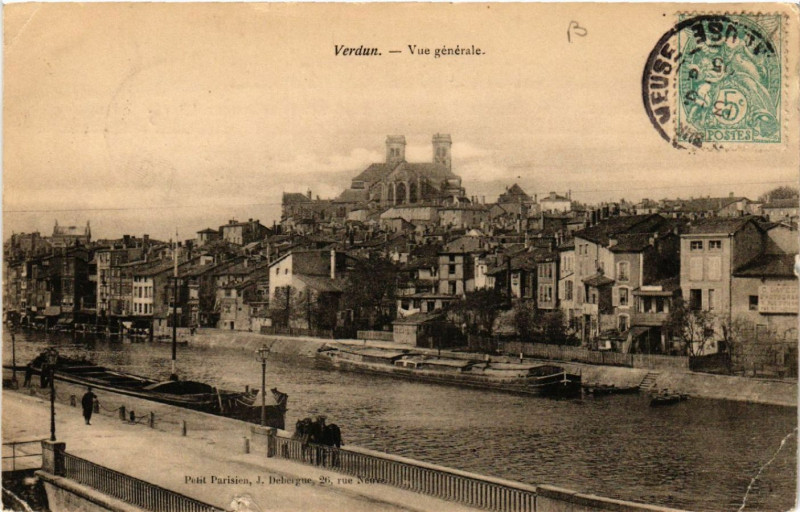 Carte postale ancienne Verdun - Vue générale à Verdun