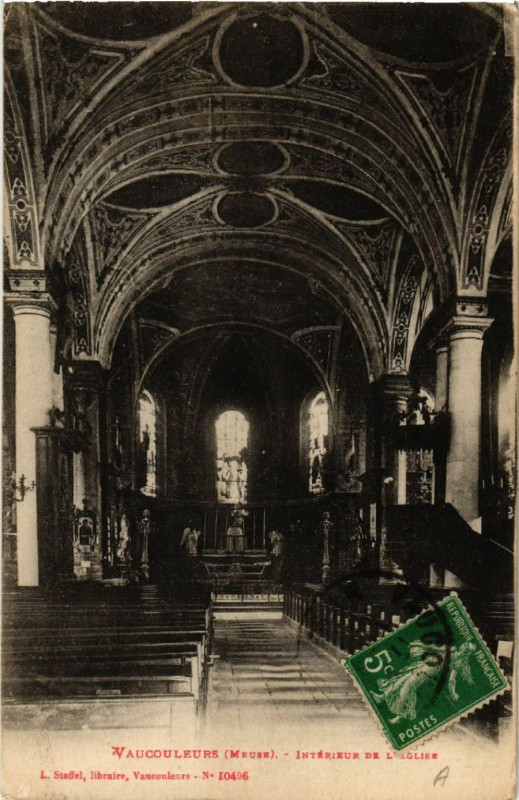 Carte postale ancienne Vaucouleurs - Intérieur de Eglise à Vaucouleurs