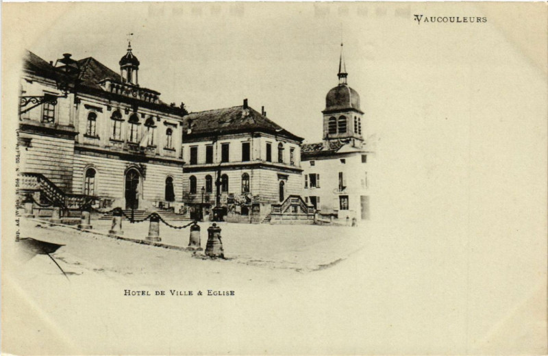 Carte postale ancienne Vaucouleurs - Hotel de Ville et Eglise à Vaucouleurs