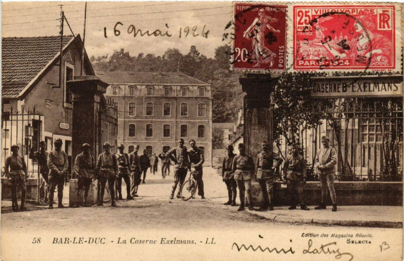 Carte postale ancienne Bar-le-Duc - La Caserne Exelmans à Bar-le-Duc