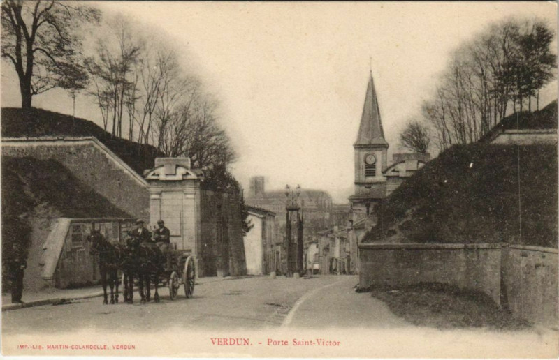 Carte postale ancienne Verdun Porte Saint-Victor à Verdun