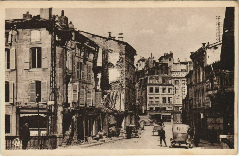 Carte postale ancienne Verdun Ses Ruines Rue Beaurepaire Verdun Its Ruins Beaurepaire à Verdun
