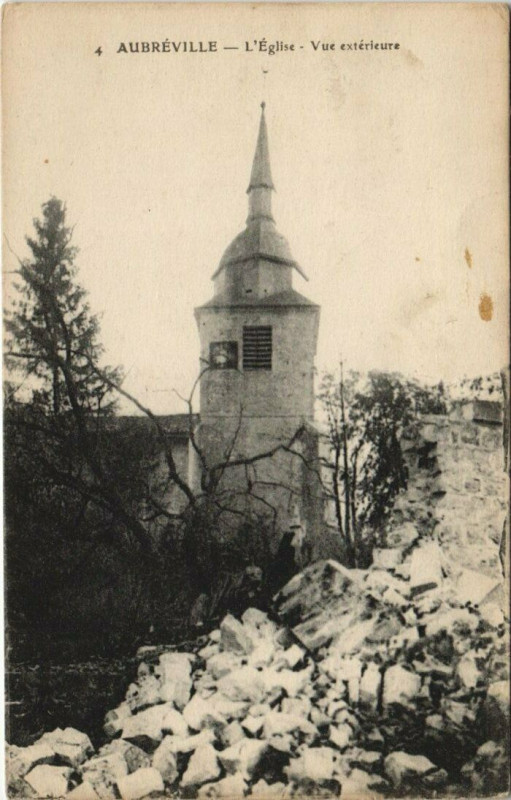 Carte postale ancienne Aubreville L'Eglise Vue extérieure à Aubréville