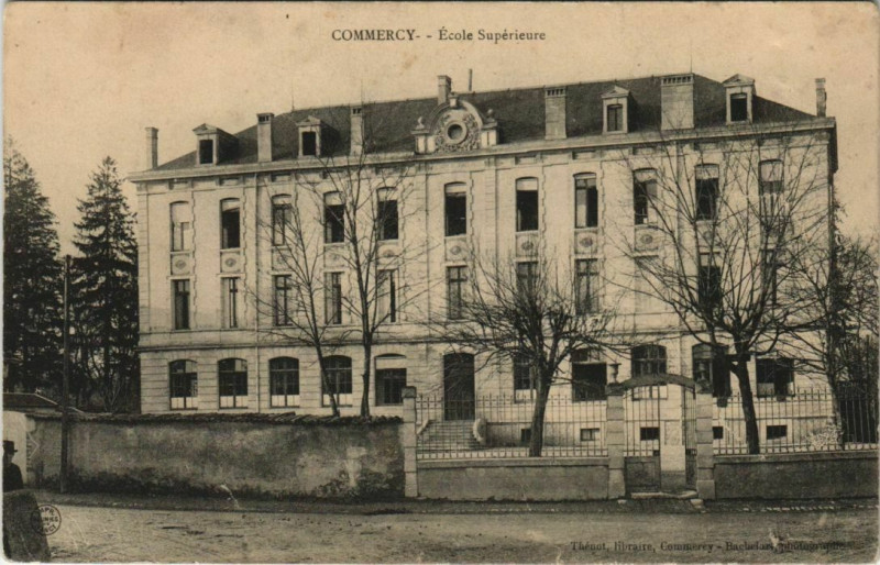 Carte postale ancienne Commercy Ecole Supérieure à Commercy