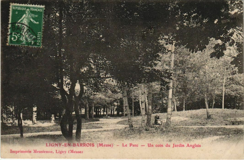 Carte postale ancienne Ligny-en-Barrois Le Parc Un coin du Jardin Anglais à Ligny-en-Barrois