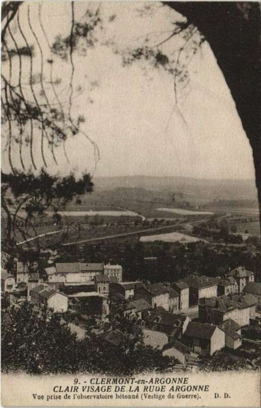 Carte postale ancienne Clermont-en-Argonne Vue prise de l'Observatoire à Clermont-en-Argonne