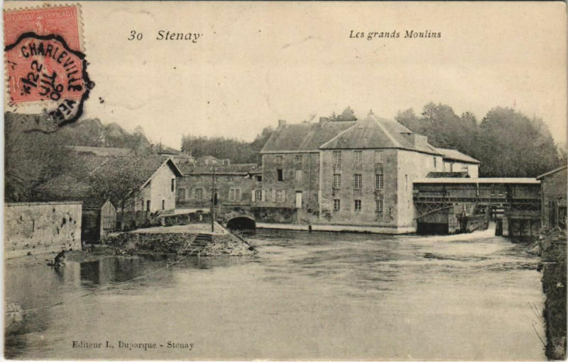 Carte postale ancienne Stenay Les grands Moulins à Stenay