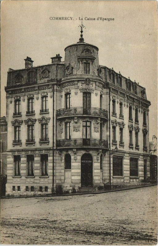Carte postale ancienne Commercy La Caisse d'Epargne à Commercy