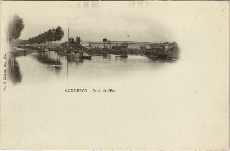 Carte postale ancienne Commercy - Canal de l'est à Commercy