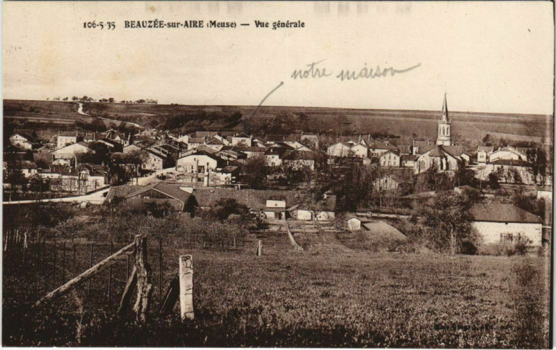 Carte postale ancienne Beauzee-sur-Aire - Vue generale