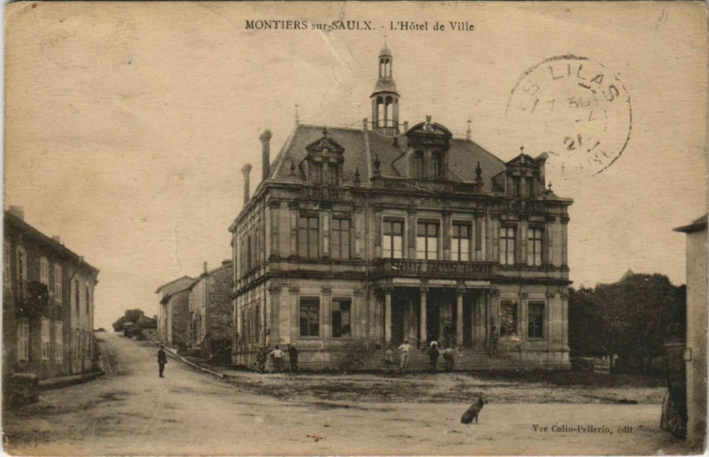 Carte postale ancienne Montiers-sur-Saulx. L'Hotel de Ville à Montiers-sur-Saulx