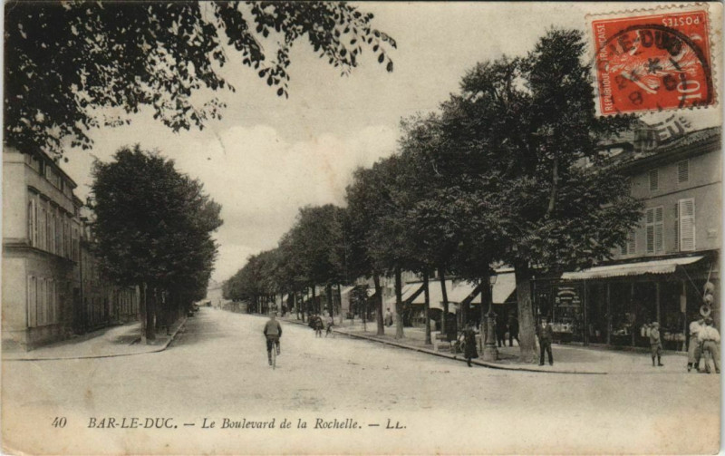 Carte postale ancienne Bar-le-Duc - Le Boulevard de la Rochelle à Bar-le-Duc